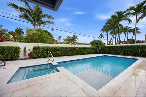 817 SE 16th Street Deerfield Beach FL 33441