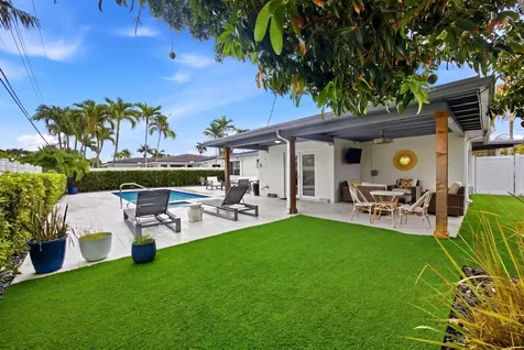 817 SE 16th Street Deerfield Beach FL 33441