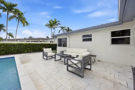 817 SE 16th Street Deerfield Beach FL 33441