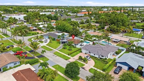 817 SE 16th Street Deerfield Beach FL 33441