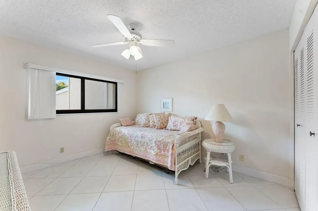 7260 Kinghurst Drive Delray Beach FL 33446