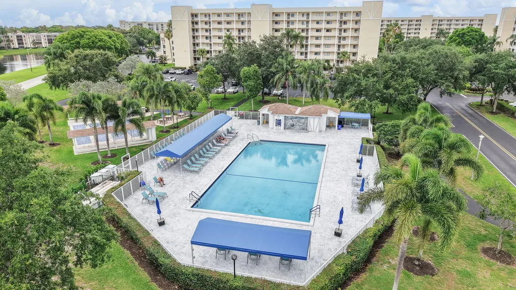7260 Kinghurst Drive Delray Beach FL 33446