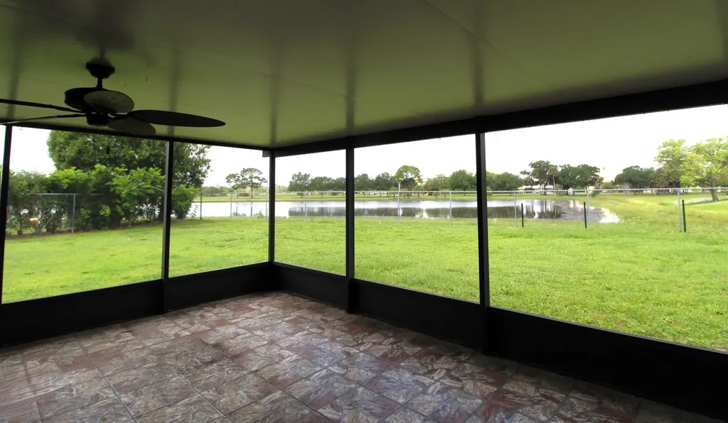 1815 SE Wexford Court Port St Lucie FL 34952