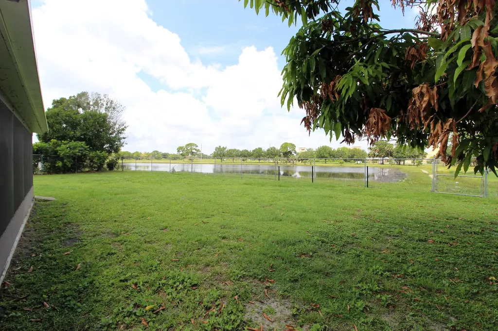 1815 SE Wexford Court Port St Lucie FL 34952