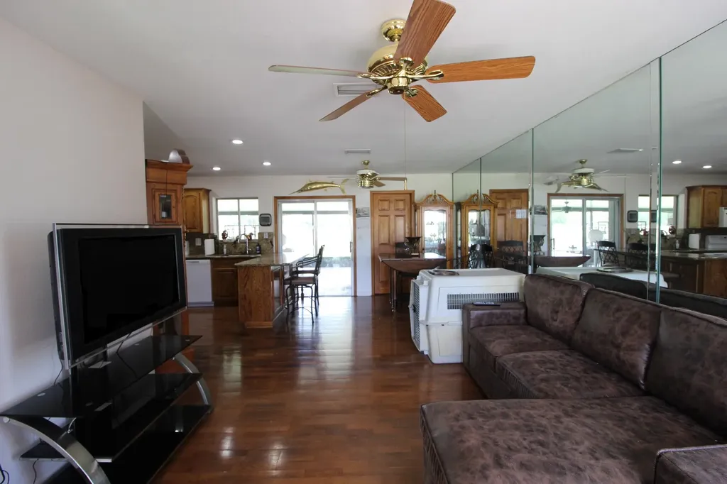 1815 SE Wexford Court Port St Lucie FL 34952