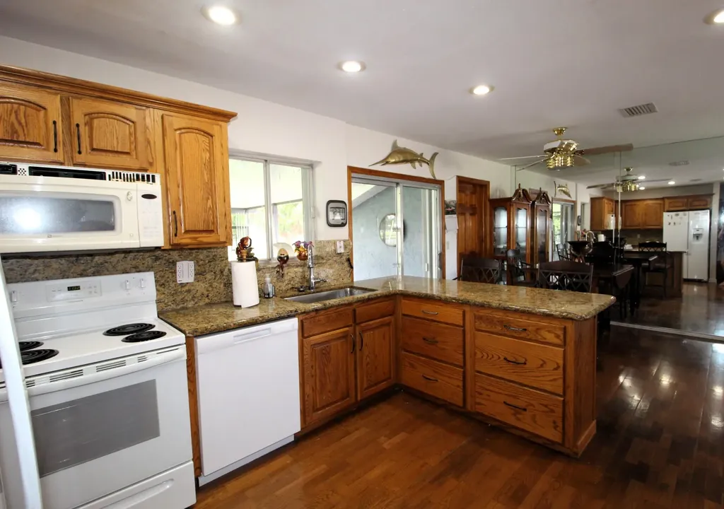 1815 SE Wexford Court Port St Lucie FL 34952