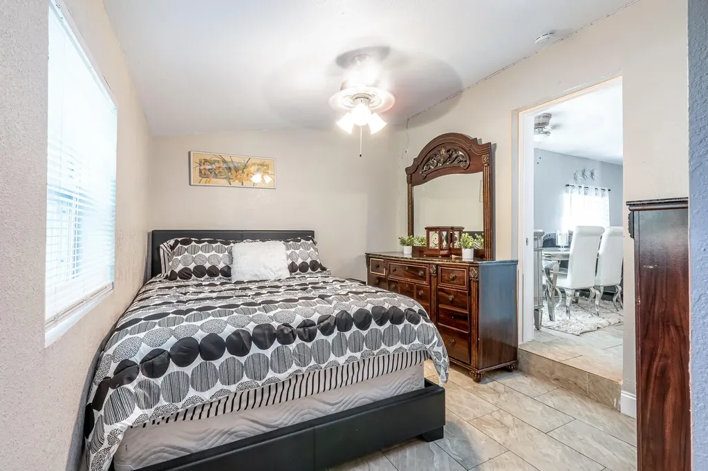 1601 NW 3rd Lane Boynton Beach FL 33435