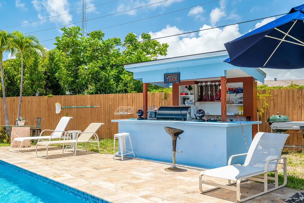 1601 NW 3rd Lane Boynton Beach FL 33435