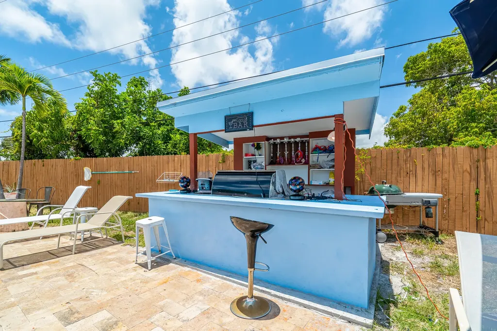 1601 NW 3rd Lane Boynton Beach FL 33435
