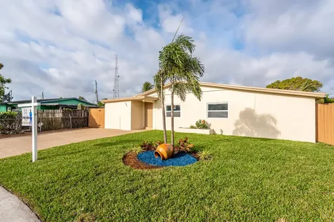 1601 NW 3rd Lane Boynton Beach FL 33435