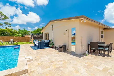 1601 NW 3rd Lane Boynton Beach FL 33435