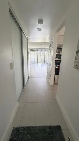 4284 Deste Lake Worth FL 33467