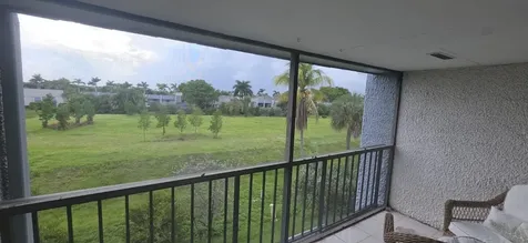4284 Deste Lake Worth FL 33467