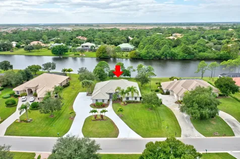 8028 Plantation Lakes Drive Port St Lucie FL 34986