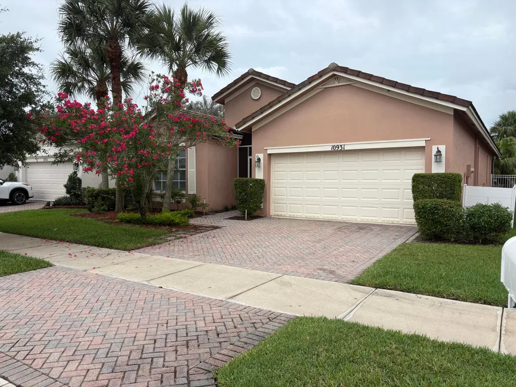 10931 SW Dunhill Court SW Port St Lucie FL 34987