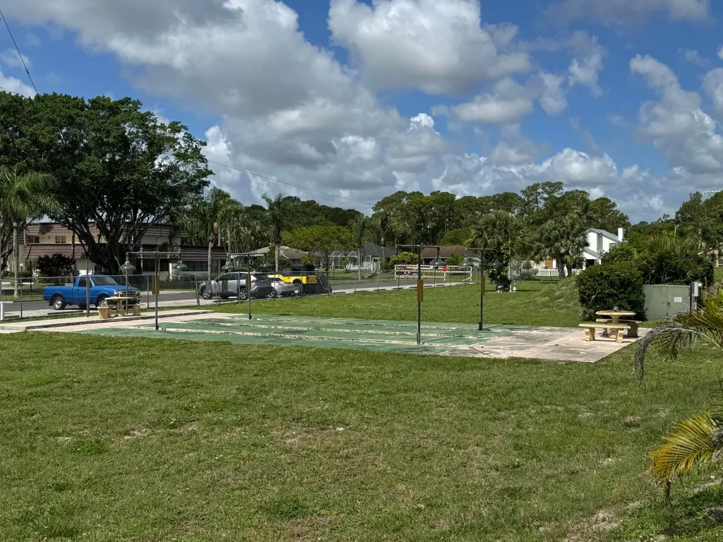7 N Greenway Village Village N Royal Palm Beach FL 33411