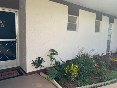 7 N Greenway Village Village N Royal Palm Beach FL 33411