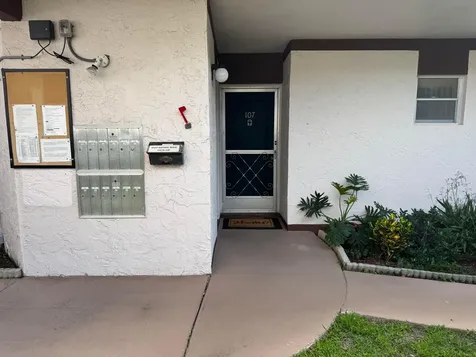 7 N Greenway Village Village N Royal Palm Beach FL 33411