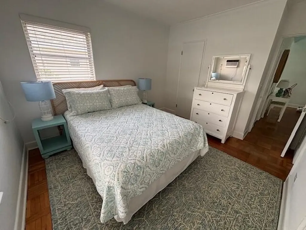 424 Chilean Avenue Palm Beach FL 33480