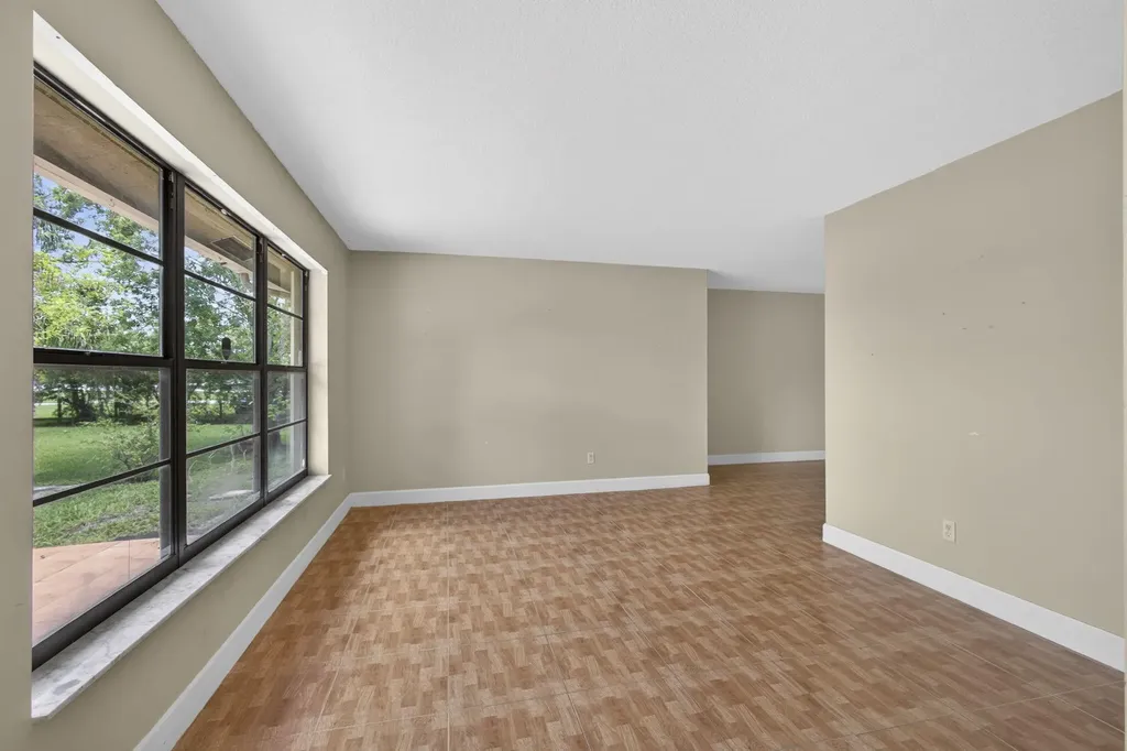11582 60th Street N West Palm Beach FL 33411