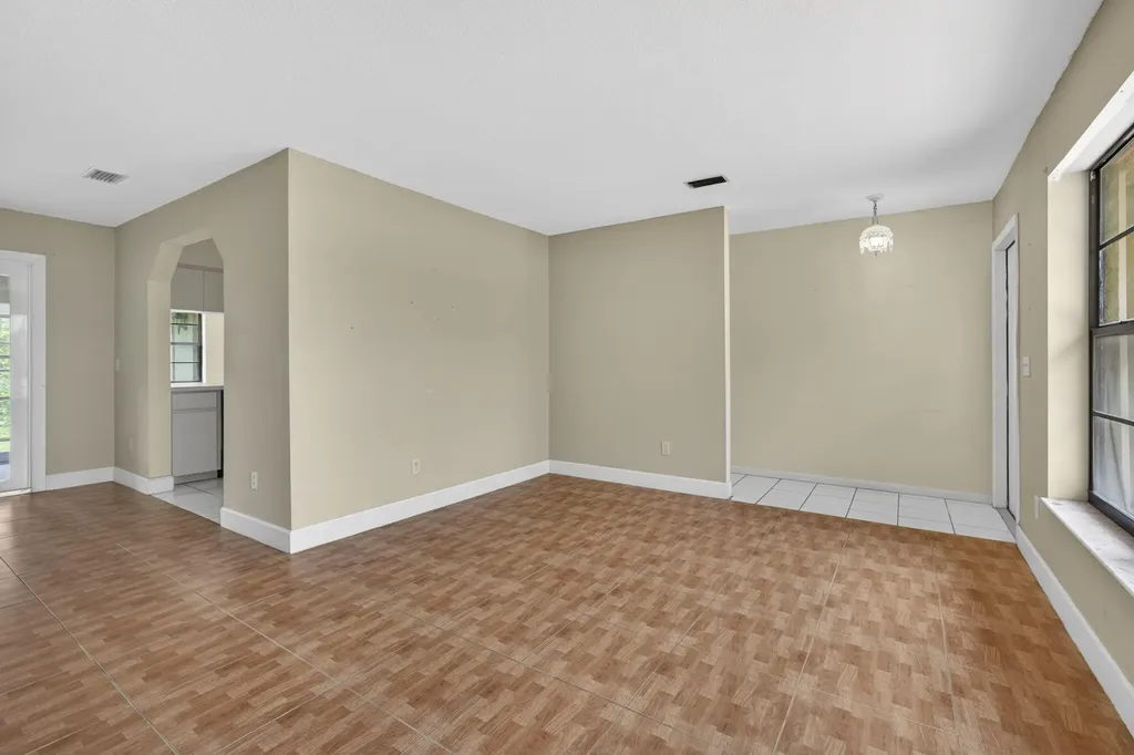 11582 60th Street N West Palm Beach FL 33411