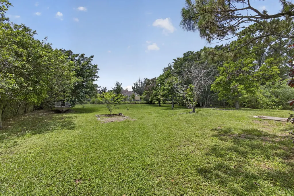 11582 60th Street N West Palm Beach FL 33411