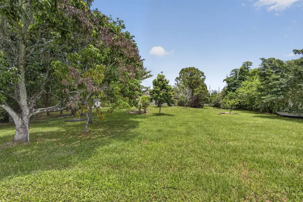 11582 60th Street N West Palm Beach FL 33411