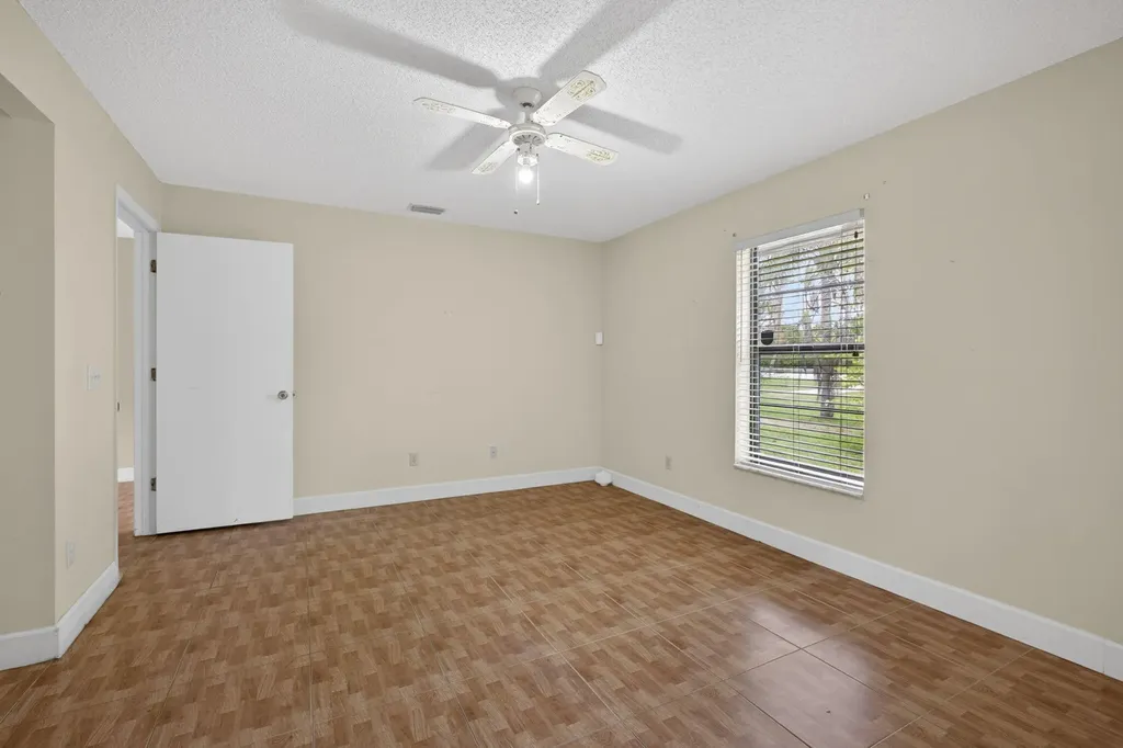 11582 60th Street N West Palm Beach FL 33411