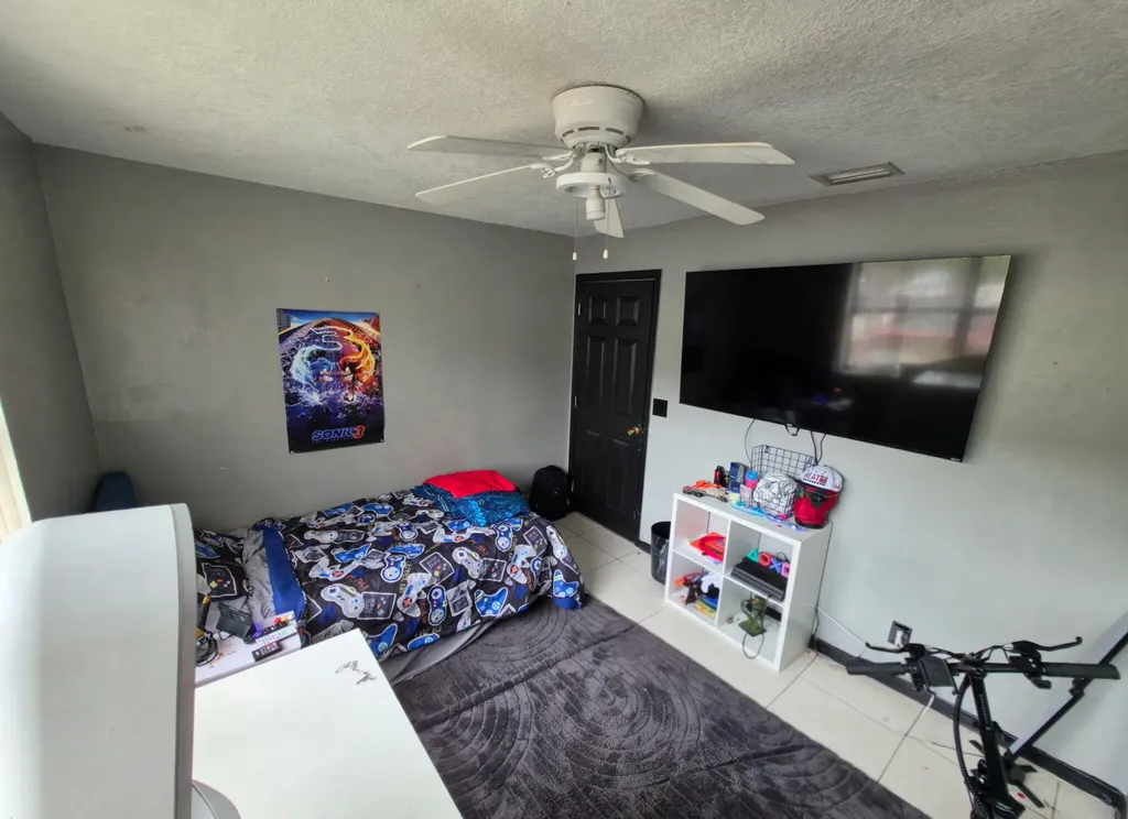 7620 NW 38th Court Sunrise FL 33351