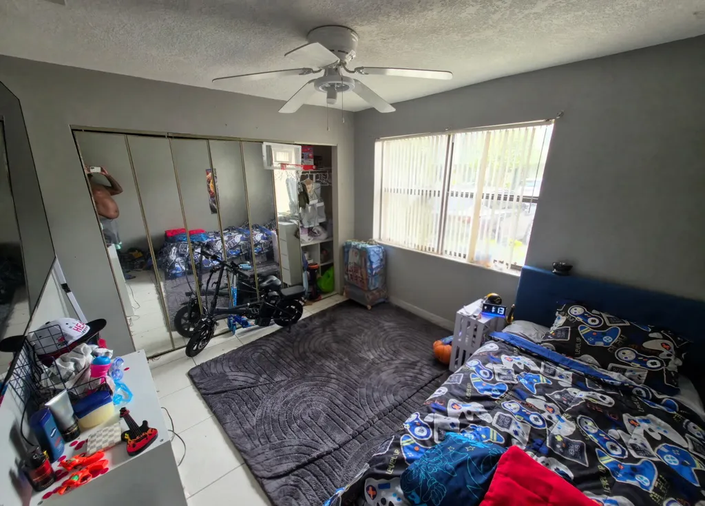 7620 NW 38th Court Sunrise FL 33351