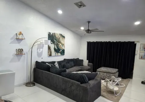 7620 NW 38th Court Sunrise FL 33351