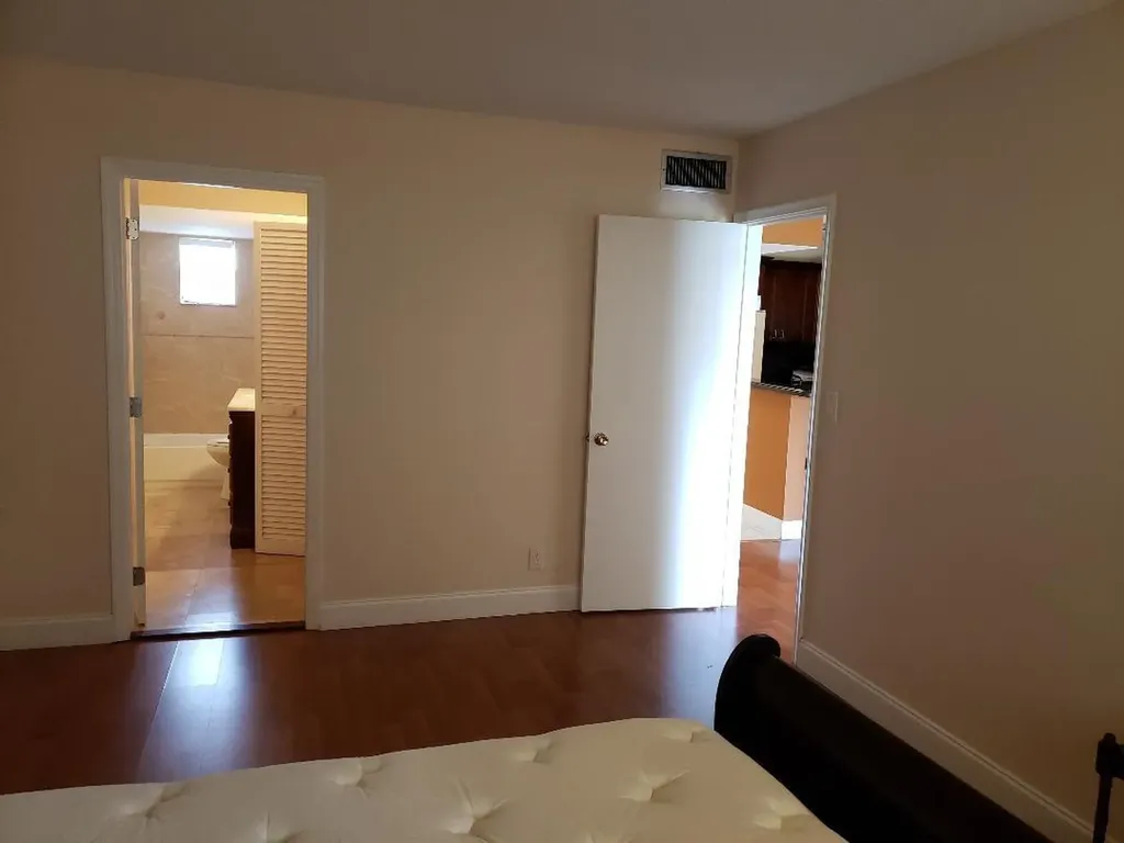 899 SE 2nd Avenue Deerfield Beach FL 33441