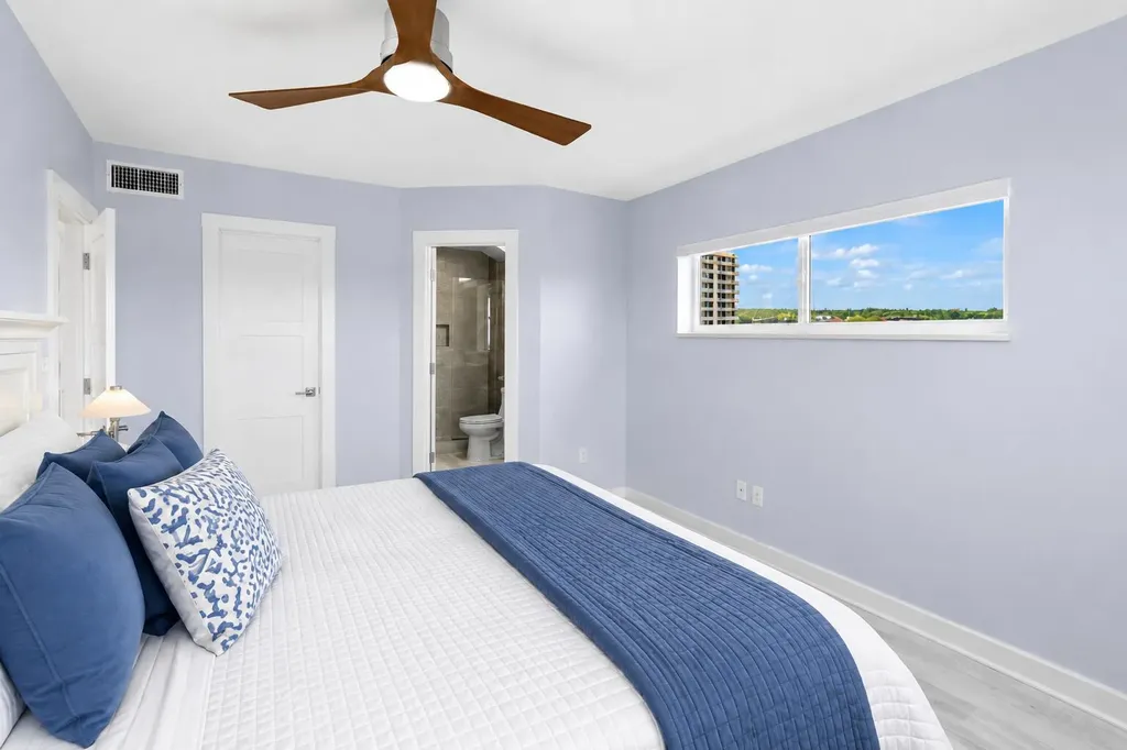 300 Oregon Street Hollywood FL 33019
