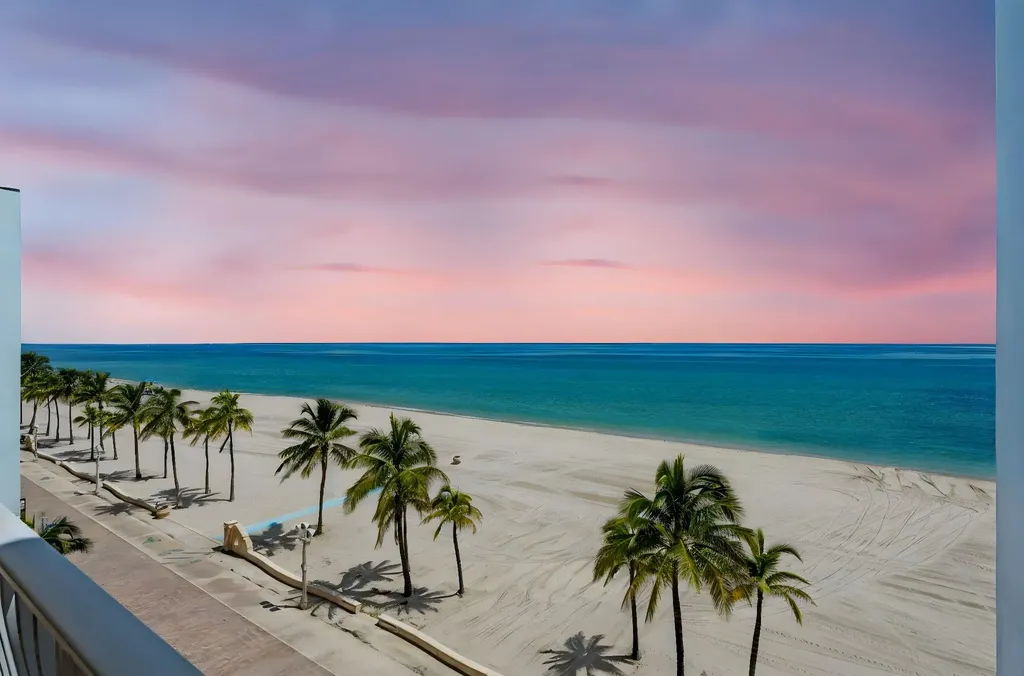 300 Oregon Street Hollywood FL 33019
