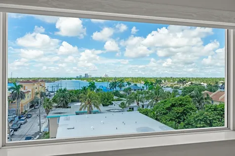 300 Oregon Street Hollywood FL 33019