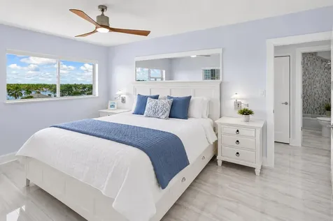 300 Oregon Street Hollywood FL 33019