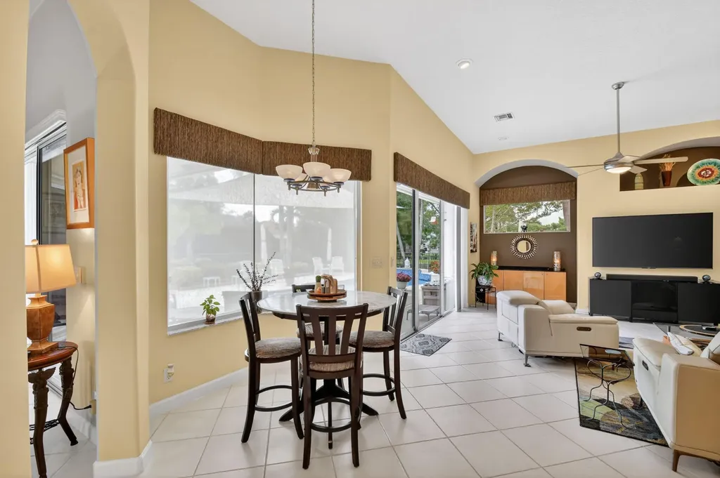 7039 Brunswick Circle Boynton Beach FL 33472