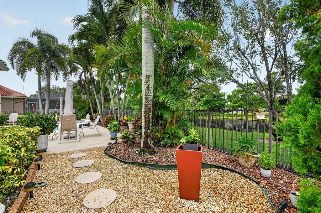 7039 Brunswick Circle Boynton Beach FL 33472