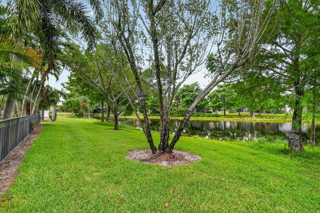 7039 Brunswick Circle Boynton Beach FL 33472