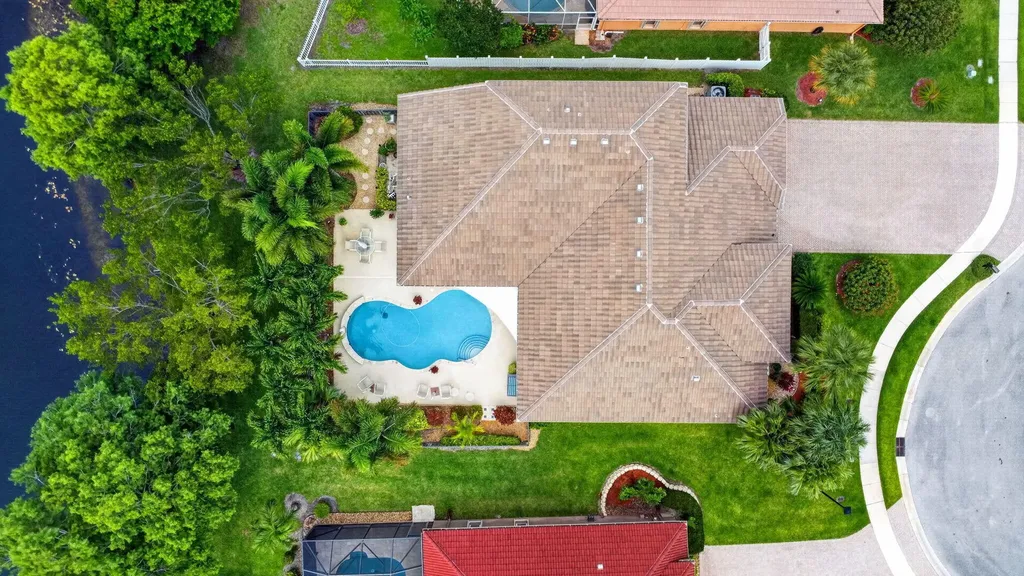 7039 Brunswick Circle Boynton Beach FL 33472