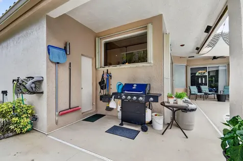 7039 Brunswick Circle Boynton Beach FL 33472