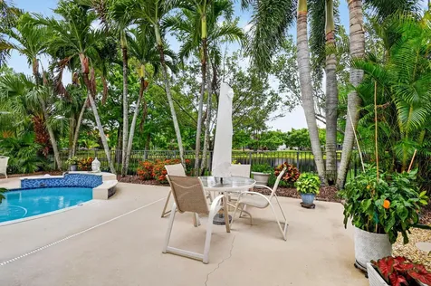 7039 Brunswick Circle Boynton Beach FL 33472