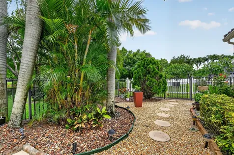 7039 Brunswick Circle Boynton Beach FL 33472