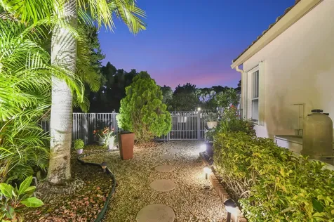 7039 Brunswick Circle Boynton Beach FL 33472