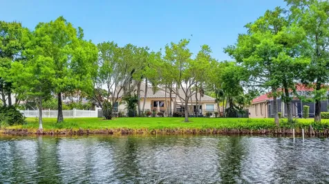 7039 Brunswick Circle Boynton Beach FL 33472