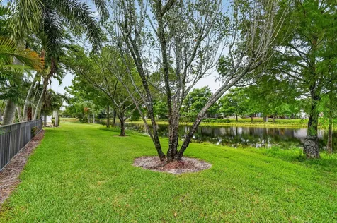 7039 Brunswick Circle Boynton Beach FL 33472