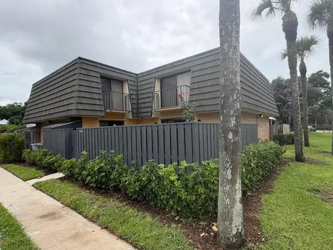 2905 29th Way West Palm Beach FL 33407