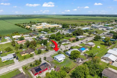 245 SW 11th Avenue South Bay FL 33493