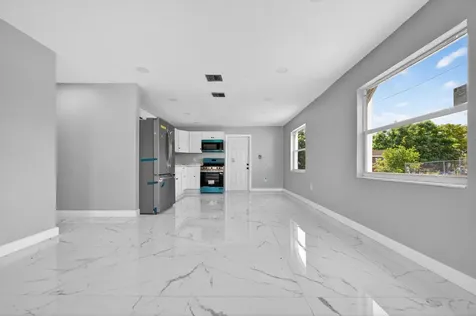 245 SW 11th Avenue South Bay FL 33493