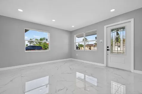 245 SW 11th Avenue South Bay FL 33493